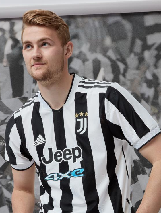 Juventus si-a prezentat noul echipament! Ce tricouri vor purta Ronaldo si Dybala din sezonul urmator_3