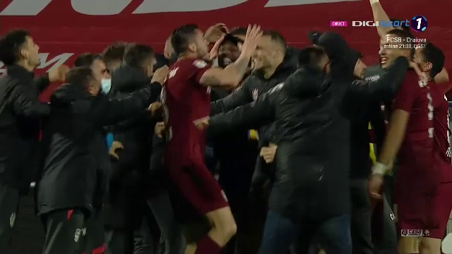 Lacrimi, bucurie si urlete de emotie! Ce au facut jucatorii CFR-ului imediat dupa fluierul final de la Botosani. Jucatori prabusiti, Edi a fugit din stadion. Cand se da trofeul_11