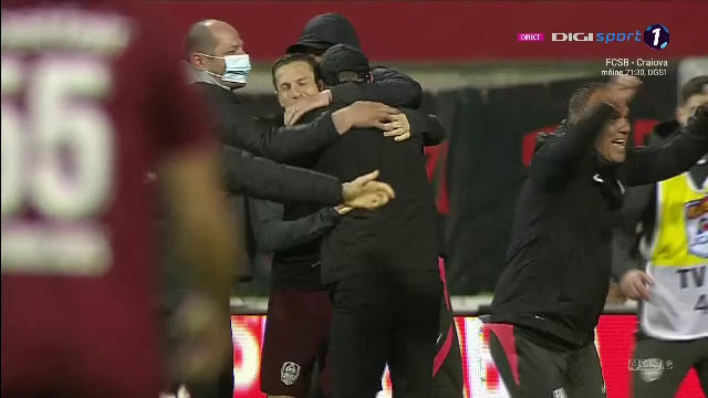 Lacrimi, bucurie si urlete de emotie! Ce au facut jucatorii CFR-ului imediat dupa fluierul final de la Botosani. Jucatori prabusiti, Edi a fugit din stadion. Cand se da trofeul_16
