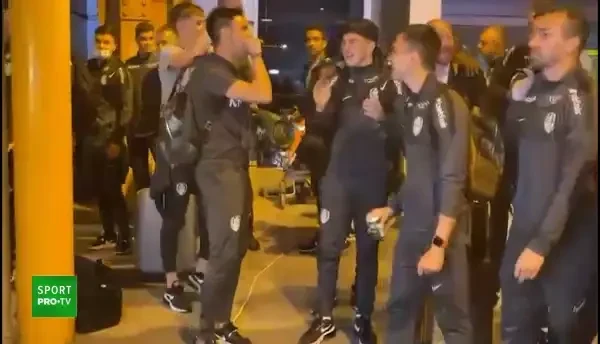 Ale, ale, CFR, ale! Noapte alba pentru jucatorii lui Iordanescu dupa cucerirea titlului in Liga 1! Cine a fost sufletul petrecerii inca de la aeroport
