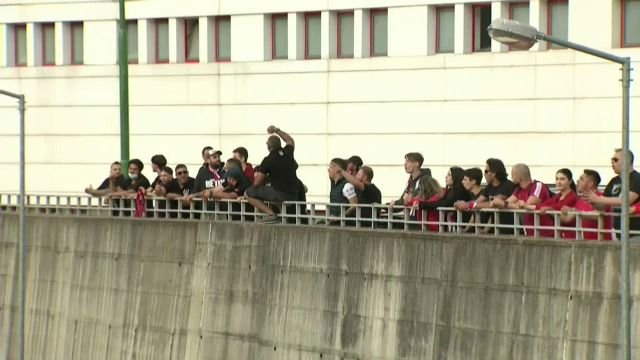 Suporterii dinamovisti, spectacol total la ultimul meci din acest sezon! 