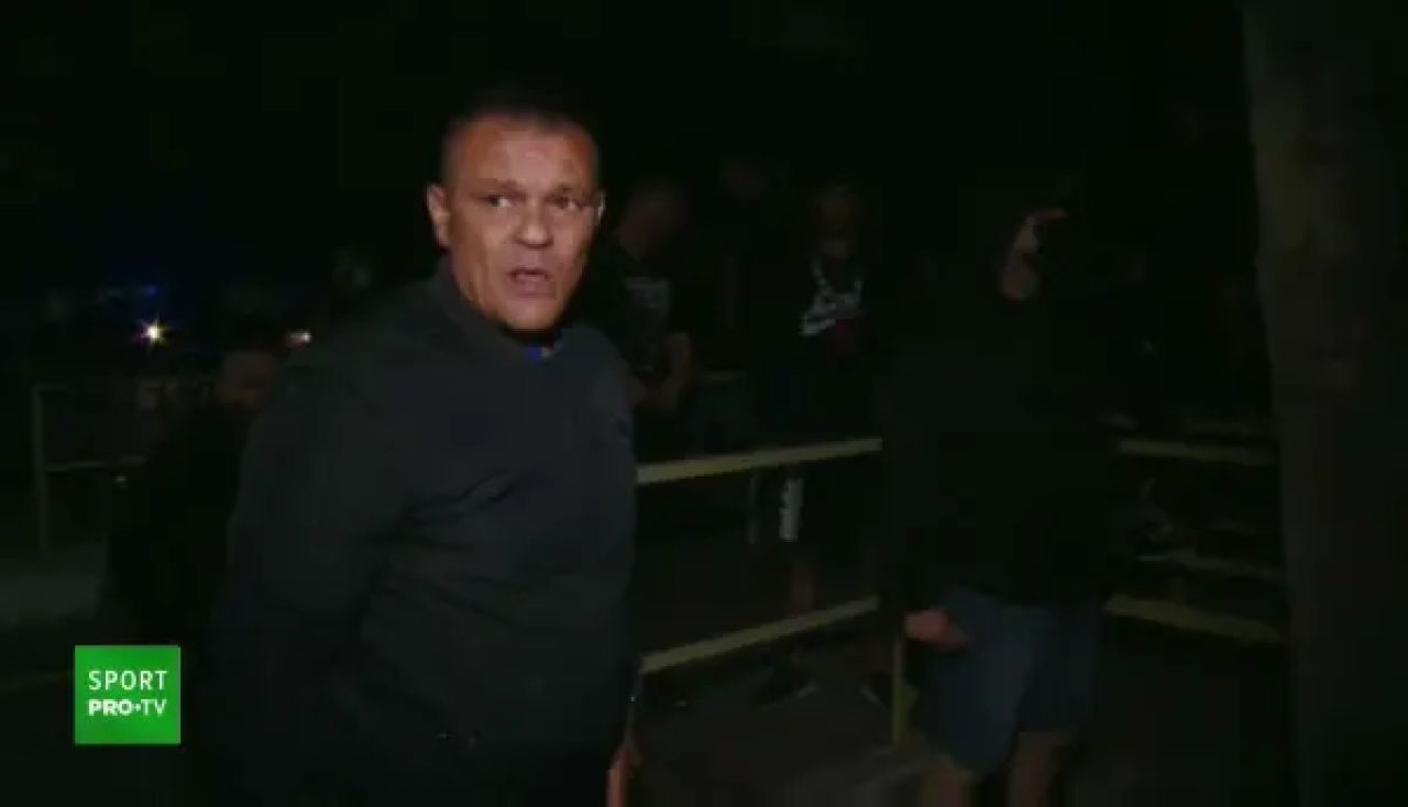 ”Cea mai sexy fotbalistă din lume” a fost prezentată la noua sa echipă!_13