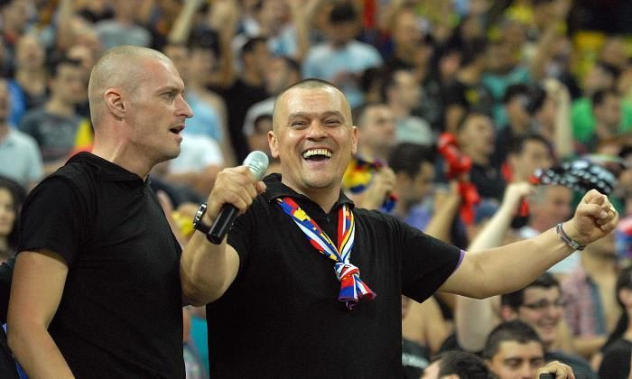 EXCLUSIV | Suporterii FCSB-ului bat in retragere in conflictul cu Gigi Becali! Daca spune ca nu discuta cu nimeni, poti sa-l suni sa vorbesti?