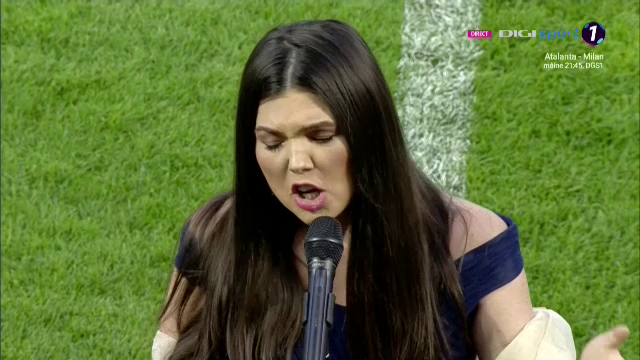 Mai emotionant de atat nu se poate! Momente incredibile inainte de startul Cupei Romaniei! Paula Seling a cantat imnul si i-a emotionat pe toti_10