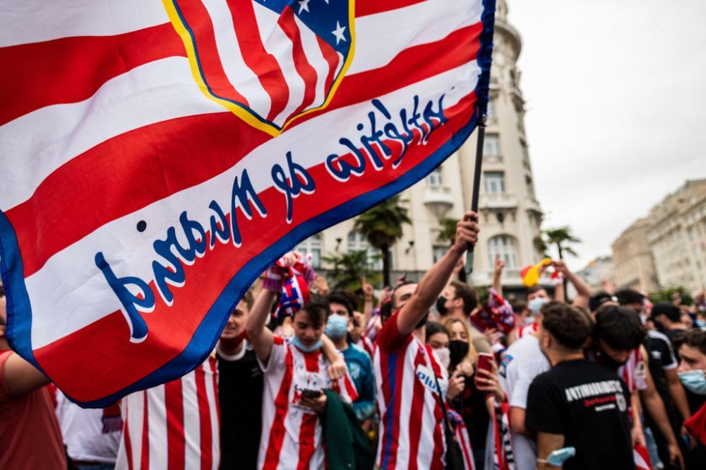 Imagini incredibile din Spania! Vedetele lui Simeone au dansat pe strazi cu fanii dupa ce Atletico a cucerit titlul! Gestul emotionant al lui Koke_5