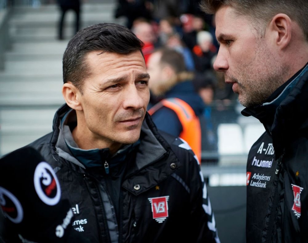 Costel Galca recunoaste motivele pentru care pleaca de la Vejle! Ce l-a nemultumit pe tehnicianul roman_5