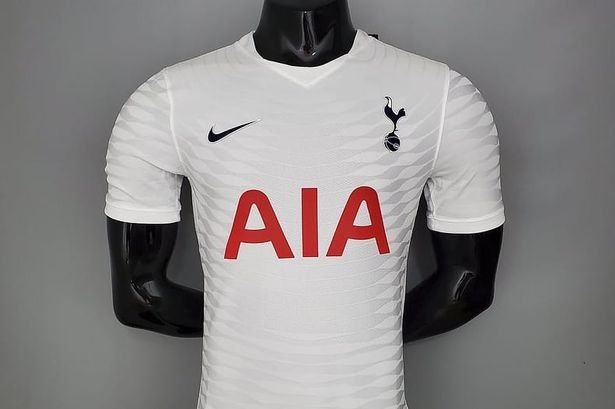 Tottenham si-a ales echipamentul pentru sezonul urmator! Fanii lui Spurs s-au ingrijorat cand au vazut clipul. Cine lipseste din prezentare_4