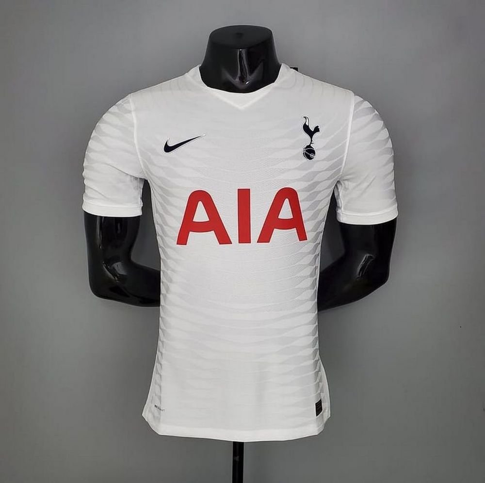 Tottenham si-a ales echipamentul pentru sezonul urmator! Fanii lui Spurs s-au ingrijorat cand au vazut clipul. Cine lipseste din prezentare_5