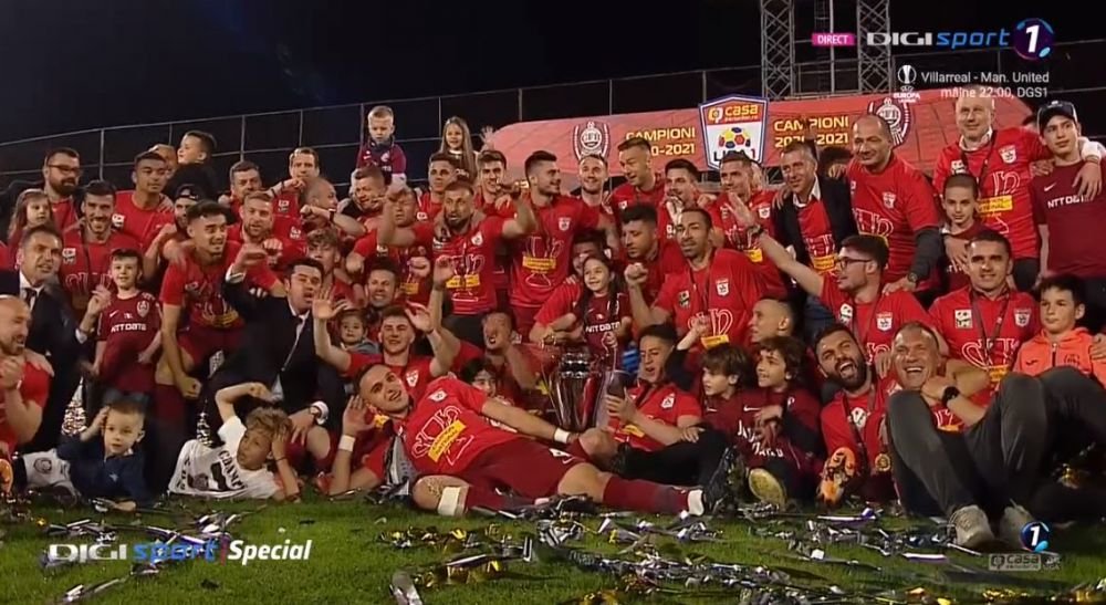 CFR Cluj si-a primit trofeul de campioana a Romaniei! Imaginile senzationale ale bucuriei de la Cluj_12
