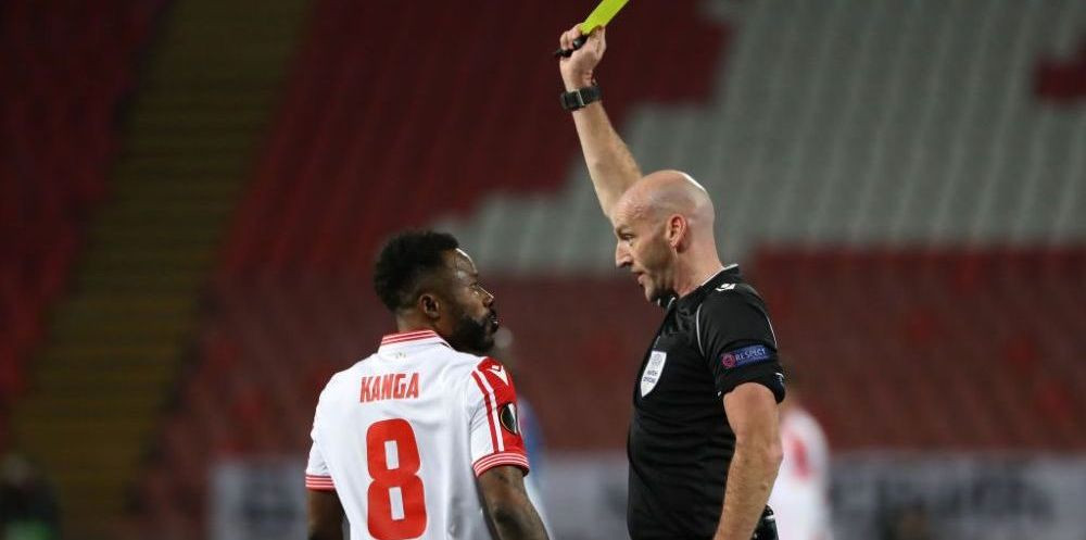 Fabulos! Un fotbalist este anchetat pentru ca a declarat ca este nascut in 1990, desi mama lui a decedat in 1986! Detalii incredibile