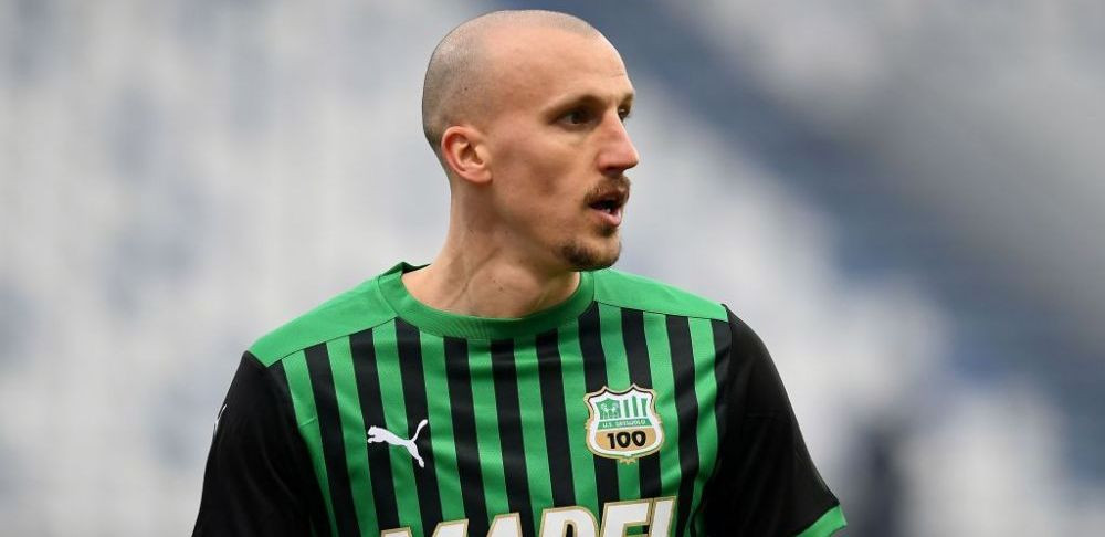 Un coleg al lui Chiricheș de la Sassuolo a fost arestat pentru port ilegal de armă