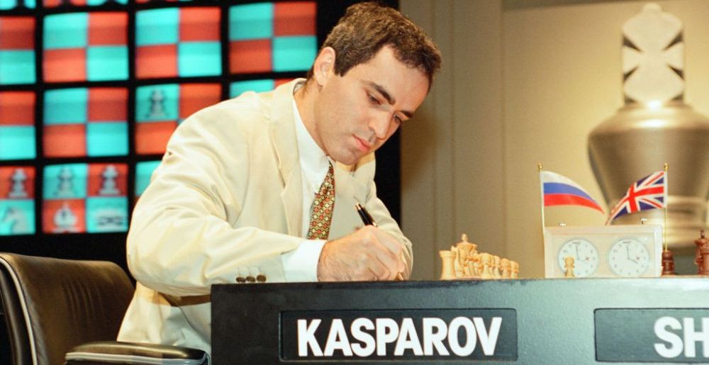 Legendarul Kasparov vine la Bucuresti! Un turneu important se organizeaza in Romania