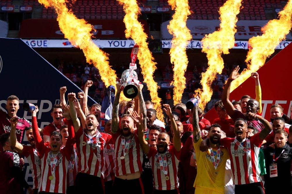 Victorie istorica pentru Brentford! Echipa se intoarce in Premier League dupa 74 de ani si va incasa 180 de milioane de euro! Imagini fabuloase
