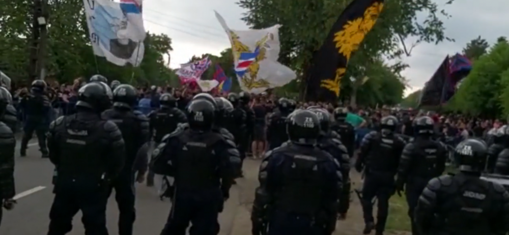 Suporterii stelisti, tinuti departe de stadionul din Afumati! Mobilizare totala a jandarmeriei!_2