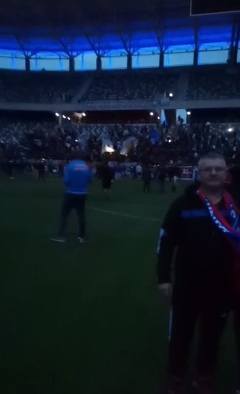 S-au declansat alarmele in Ghencea! Fanii Stelei au intrat pe noul stadion si au patruns pe gazon_8