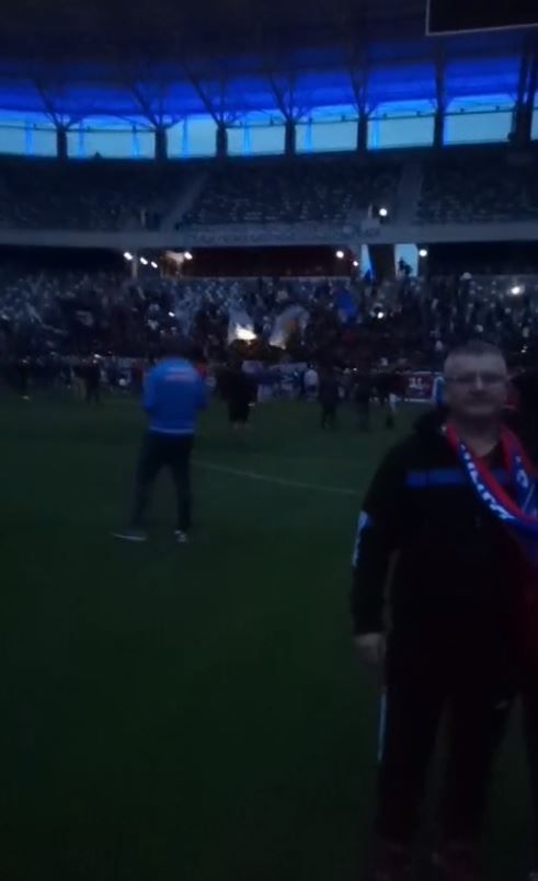 S-au declansat alarmele in Ghencea! Fanii Stelei au intrat pe noul stadion si au patruns pe gazon_8