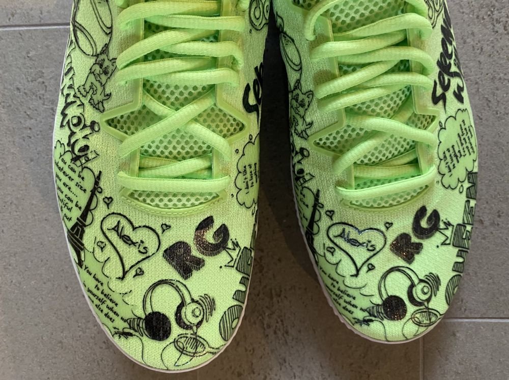 Ce echipament e asta, Serena? Americanca a furat toate privirile in meciul cu Irina Begu de la Roland Garros: cum i-au personalizat cei de la Nike incaltamintea de joc