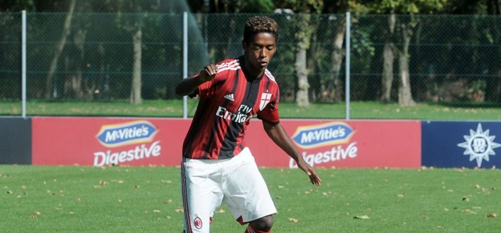 Doliu in fotbal! Un fost jucator de la AC Milan s-a sinucis. Cauza cutremuratoare pentru care si-a luat zilele