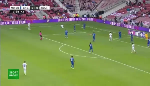 Asta e faza dupa care nationala putea rupe seria neagra! Ivan, busit de Godfrey in careul Angliei in prelungiri! VIDEO