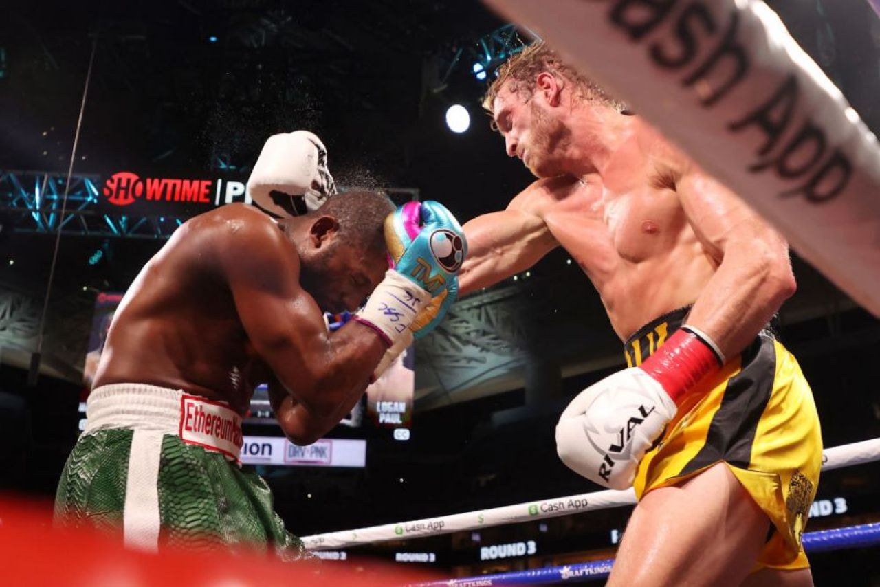 Surpriza uriasa la Miami! Mayweather, incapabil sa-l faca KO pe youtuber-ul Logan Paul_3