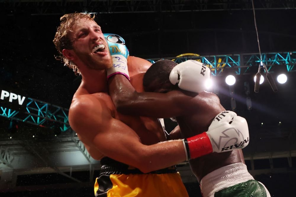 Surpriza uriasa la Miami! Mayweather, incapabil sa-l faca KO pe youtuber-ul Logan Paul_4