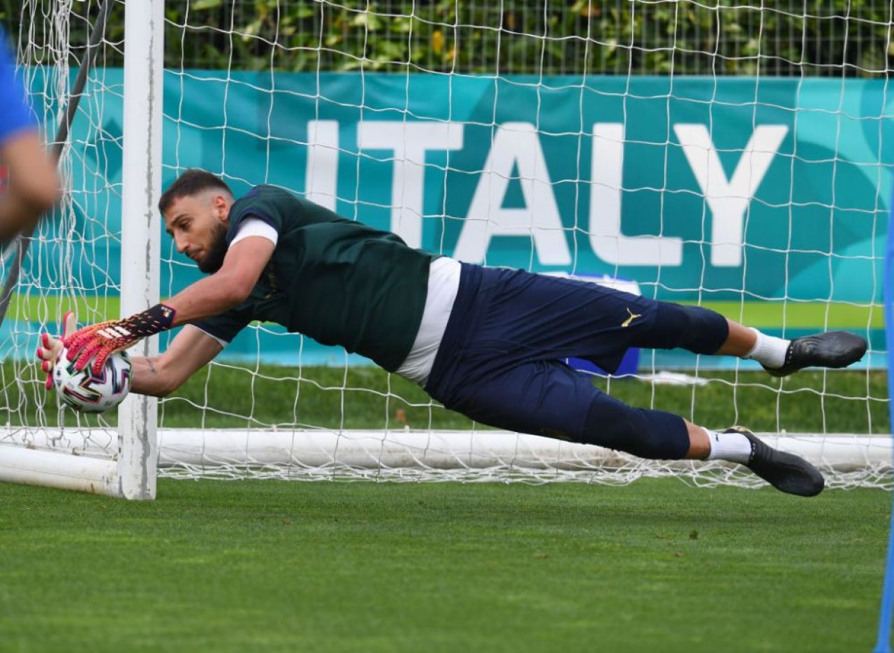 Donnarumma, aproape sa se inteleaga cu noul club! Va incasa 12 milioane de euro salariu pe an, iar comisionul lui Mino Raiola este urias_4