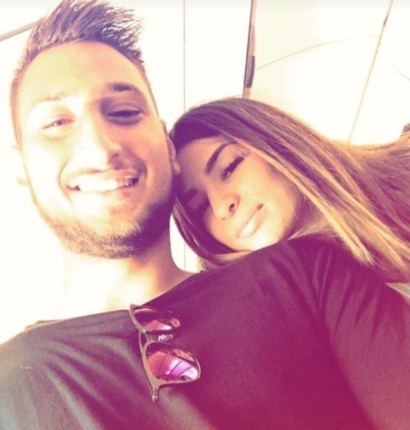 Ea este iubita lui Donnarumma! Va fi cea mai sexy fana la meciul de deschidere EURO 2020?_3