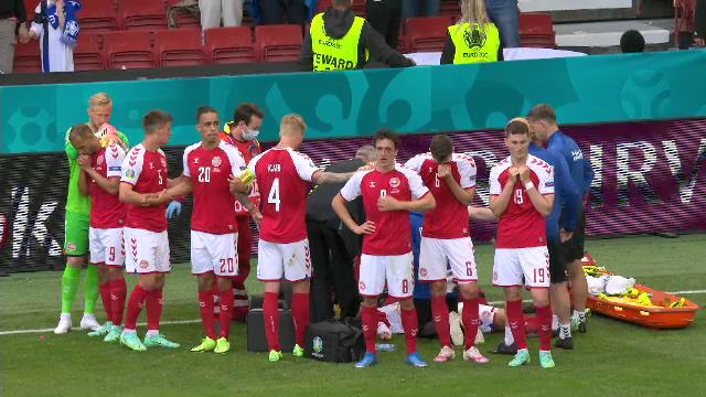 Imagini socante la Euro! Eriksen, prabusit pe gazon, fara suflare! Medicii l-au resuscitat. Informatii de ultima ora: Eriksen si-a sunat colegii in vestiar, de pe patul de spital_36