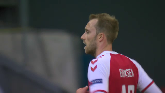 Imagini socante la Euro! Eriksen, prabusit pe gazon, fara suflare! Medicii l-au resuscitat. Informatii de ultima ora: Eriksen si-a sunat colegii in vestiar, de pe patul de spital_42
