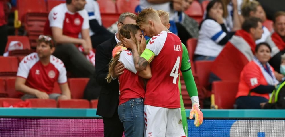 Eroul de pe Parken Stadium: Momentele - cheie in care Simon Kjaer a actionat ca un adevarat capitan si a ajutat la salvarea lui Eriksen _3