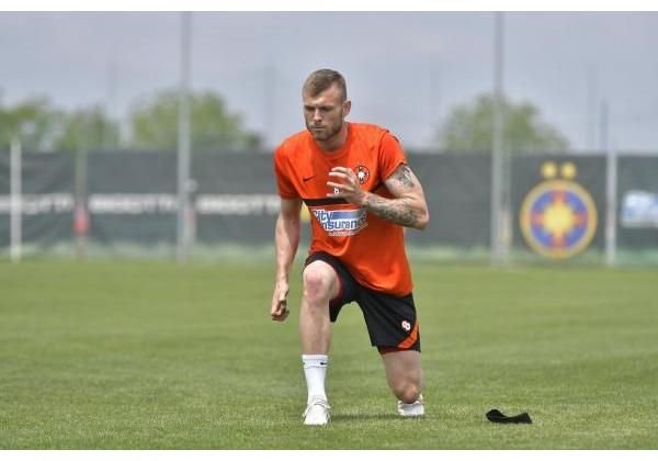 FCSB s-a intors la antrenamente! Primele imagini cu Dinu Todoran dupa ce a semnat cu echipa lui Becali_4