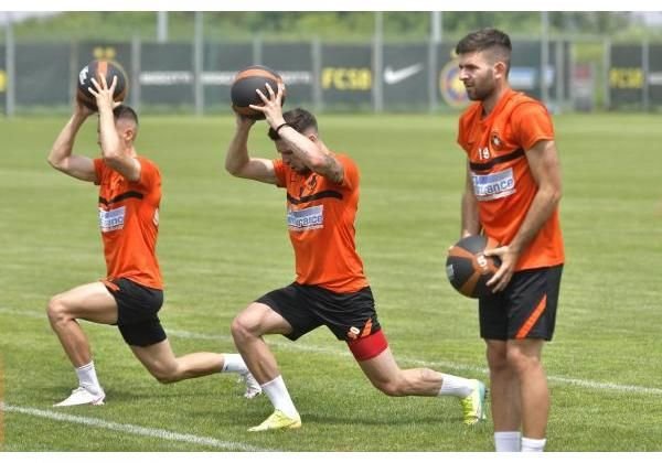 FCSB s-a intors la antrenamente! Primele imagini cu Dinu Todoran dupa ce a semnat cu echipa lui Becali_13