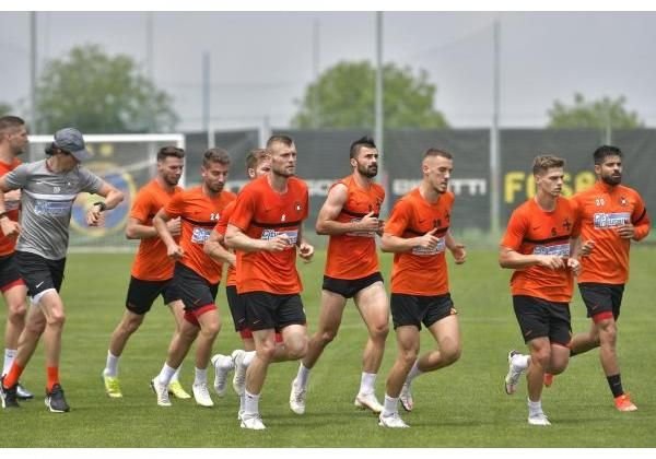 FCSB s-a intors la antrenamente! Primele imagini cu Dinu Todoran dupa ce a semnat cu echipa lui Becali_15