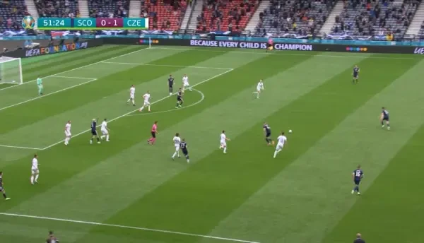 800 de mii de voturi pentru bijuteria lui Schick! Acesta este cel mai frumos gol marcat la Euro