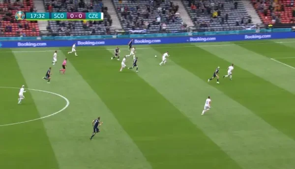 Schick SHOW la Euro! Atacantul s-a distrat cu Scotia si a reusit cel mai tare gol al turneului de pana acum! Aici ai tot ce s-a intamplat in Scotia 0-2 Cehia