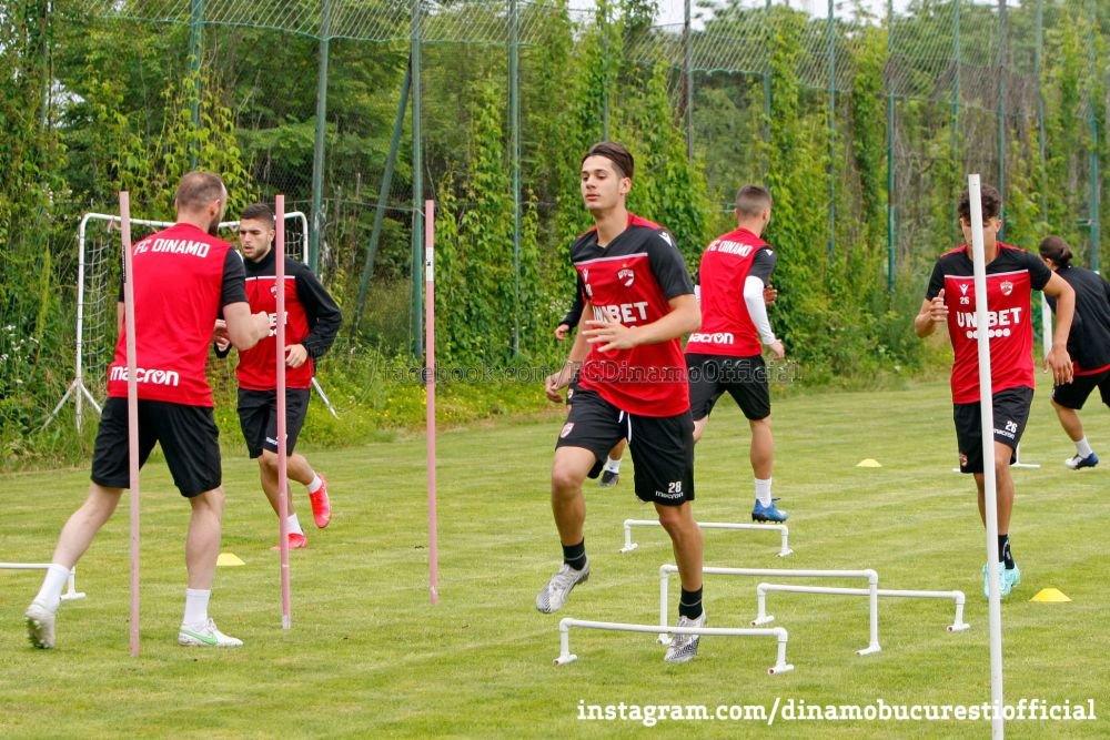 23 de jucatori, la primul antrenament al lui Dinamo! Fabbrini nu s-a prezentat la reunire. Patru fotbalisti s-au departit de 