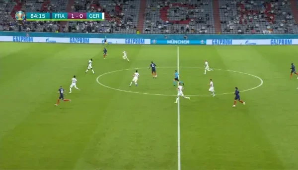 Gol ANULAT! Benzema inscrie din pasa lui Mbappe, insa arbitrul anuleaza reusita cu ajutorul VAR dupa ofsaid la starul lui PSG