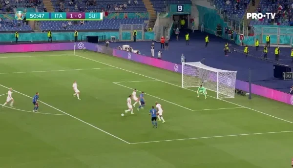 GOOOOL ITALIA! Locatelli face dubla cu un sut din exteriorul careului