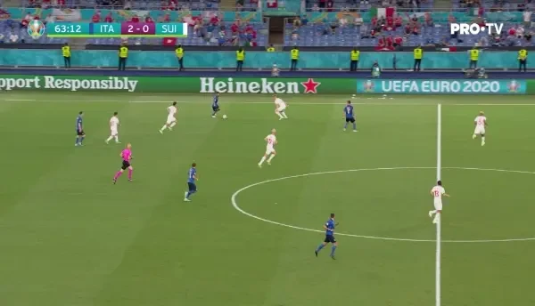 Ocazie Elvetia! Zuber trimite primul sut pe spatiul portii Italiei, dar Donnarumma e atent si respinge