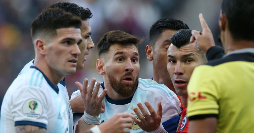 La naiba! Imaginea zilei! Cum a aparut Messi la scurt timp dupa victoria in fata Uruguayului lui Suarez