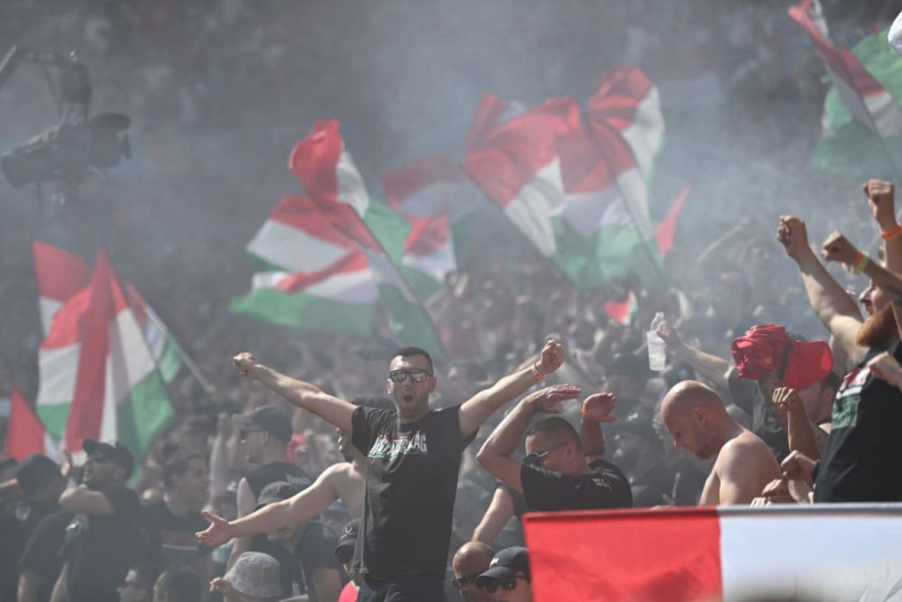 Suporterii unguri le dau clasa tuturor celorlalti! Atmosfera incredibila si la meciul cu Franta_6