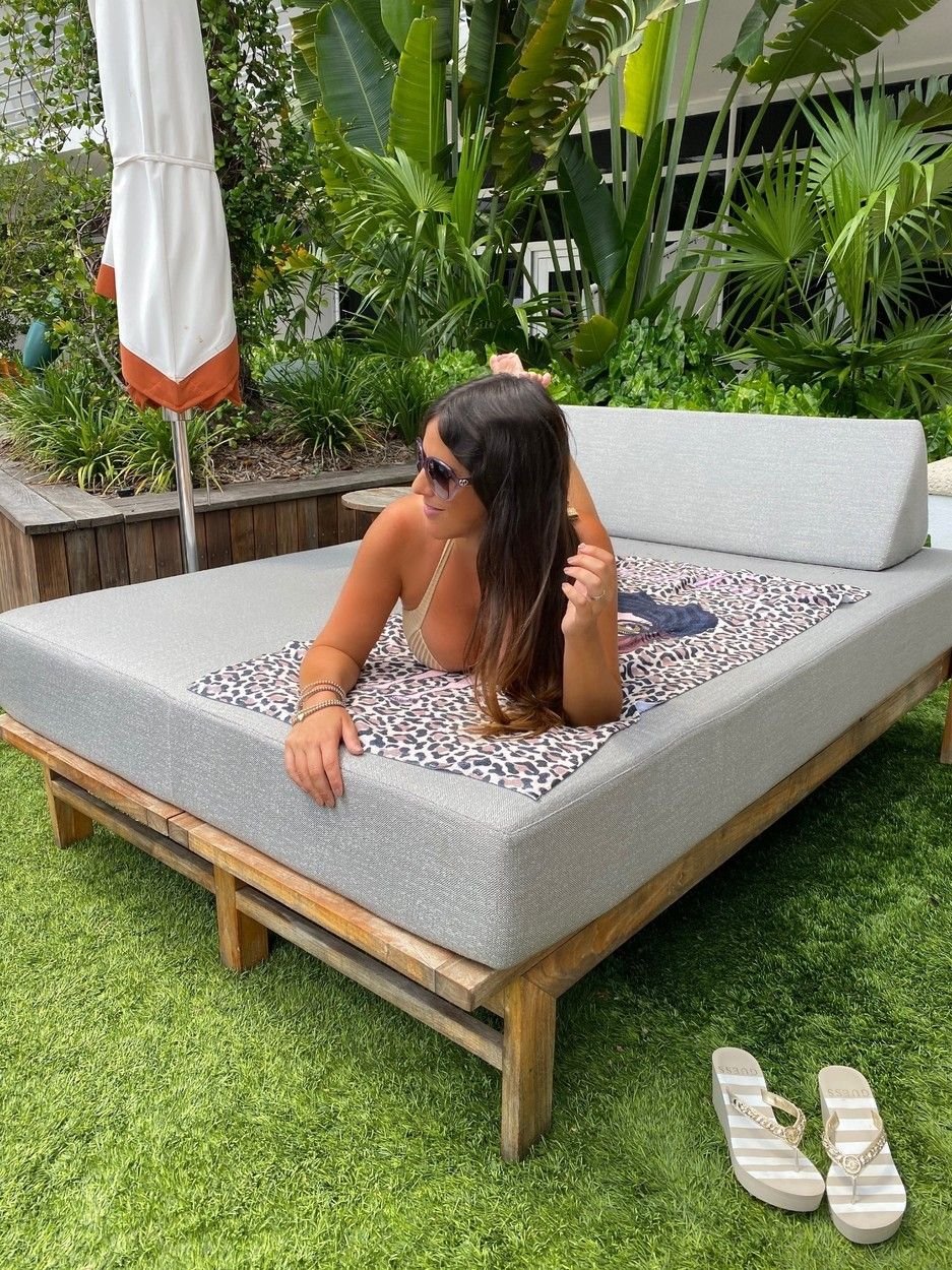 Claudia Romani, pictorial incendiar pentru a-si arata sustinerea pentru Italia. Imagini spectaculoase cu cea mai sexy arbitra din lume _11