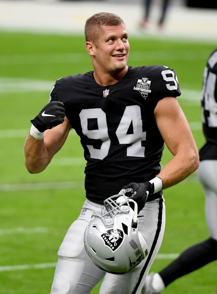 Carl Nassib, primul jucator activ de fotbal american care recunoaste ca este gay_3