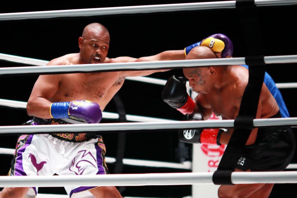 YouTuber-ul Logan Paul il provoaca pe Mike Tyson: „Frate, e batran rau”_3