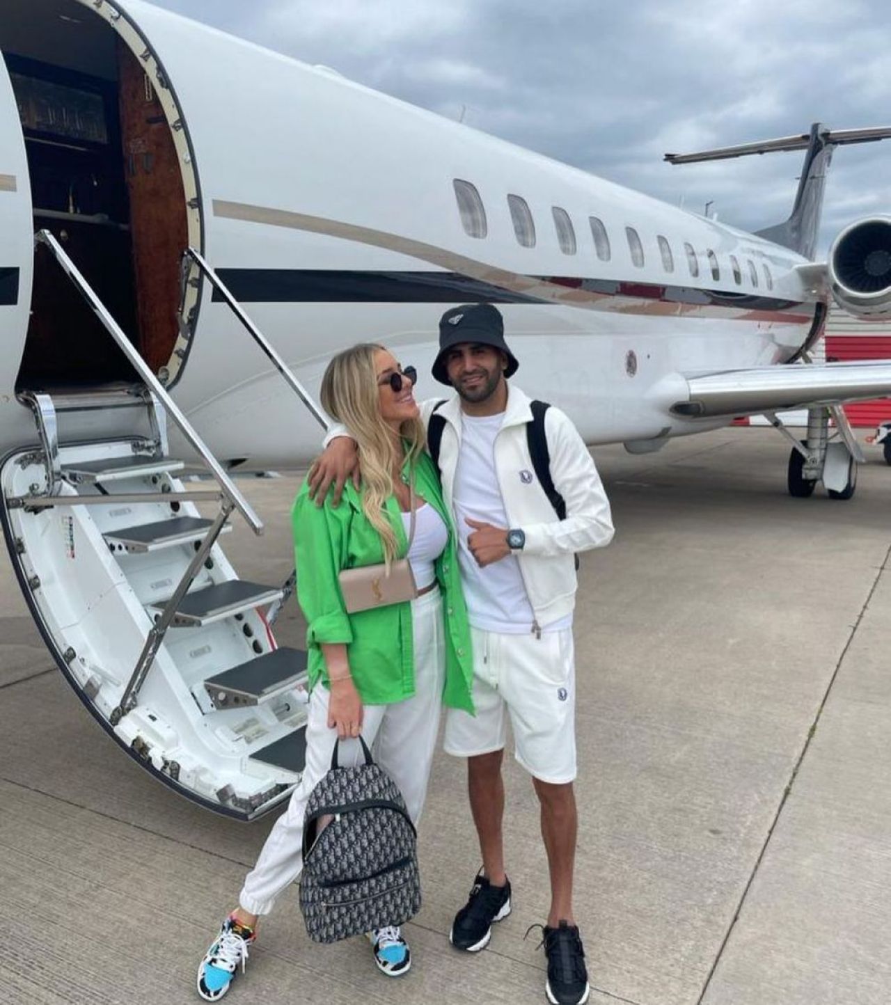 Riyad Mahrez si-a cerut iubita in casatorie cu un inel de aproape jumatate de milion de euro! Cum arata bijuteria _13