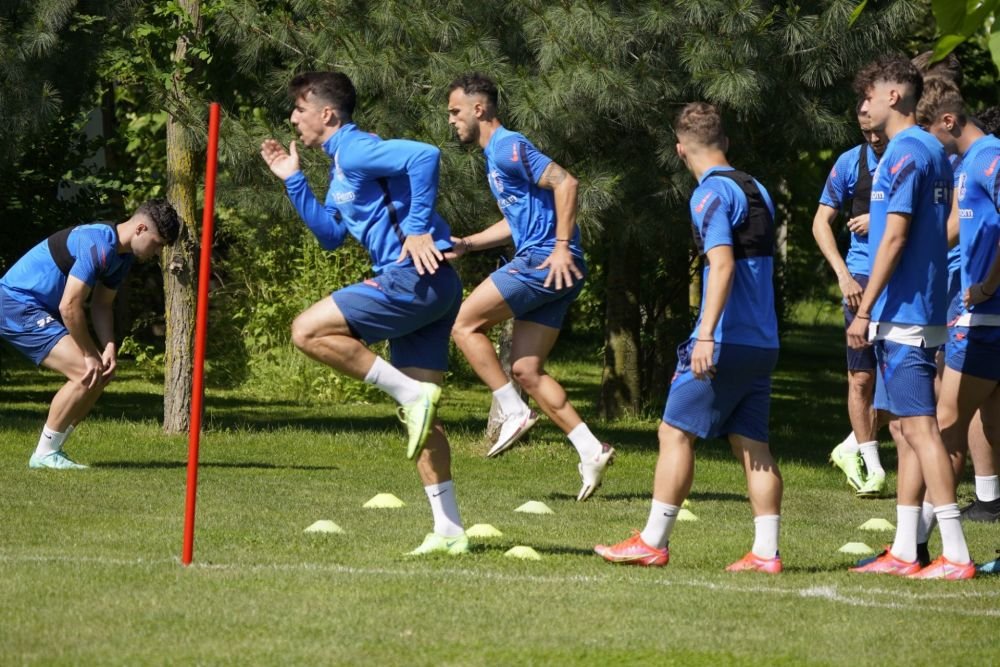 Gica Hagi a condus primul antrenament al Farului Constanta! 28 de fotbalisti, sub comanda 