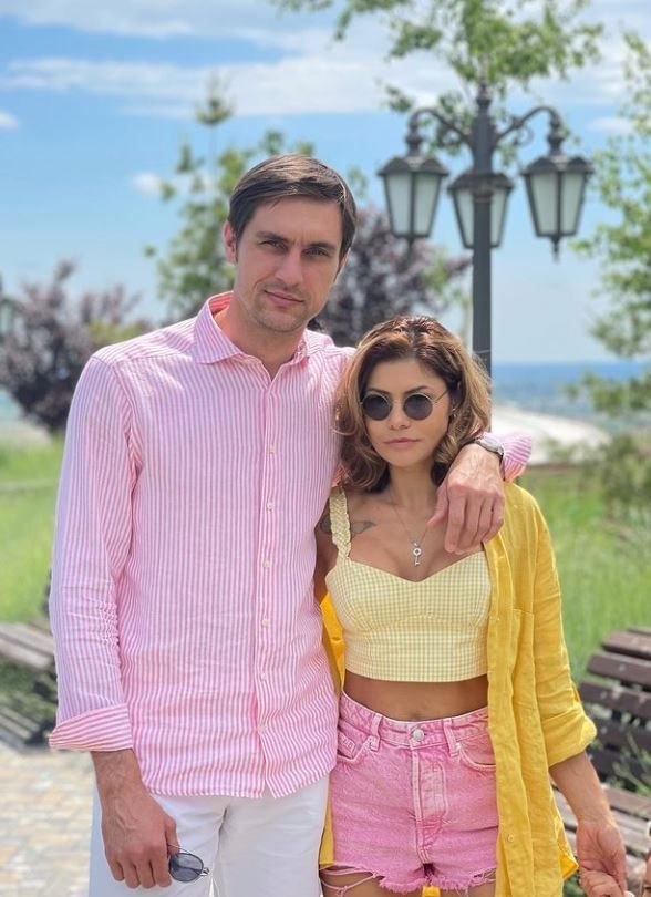 Ciprian Tatarusanu are o sotie superba. Cat de sexy e Antoaneta in costum de baie_4