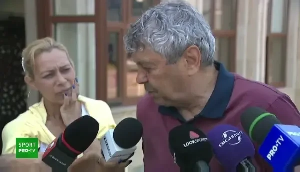 "Stau unii pe acasa, n-au ce face si comenteaza ce declaratii dau eu..." Lucescu, nervos dupa ce Iordanescu s-a luat de el: "Spune cea mai mare prostie"