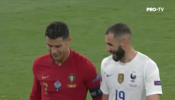 VIDEO | Ronaldo, la mare cautare! A facut schimb de tricouri de doua ori, in duelul dintre Portugalia si Franta