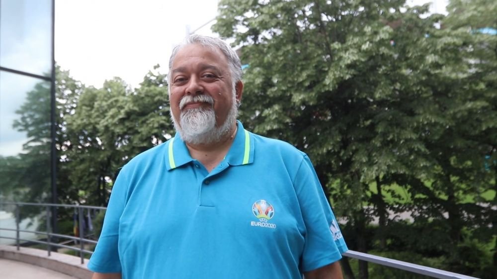 Cel mai experimentat voluntar roman pentru Euro 2020 are 57 de ani! Cu ce se ocupa la Arena Nationala si care sunt meseriile lui de baza_5